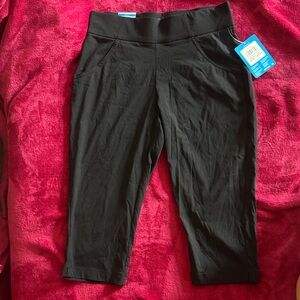 Stylish Black Women's Capris